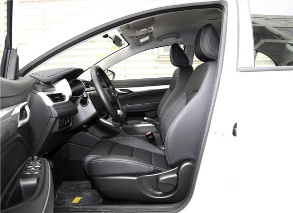 帝豪 2020款 1.5L 手动舒适型 车厢座椅   前排空间