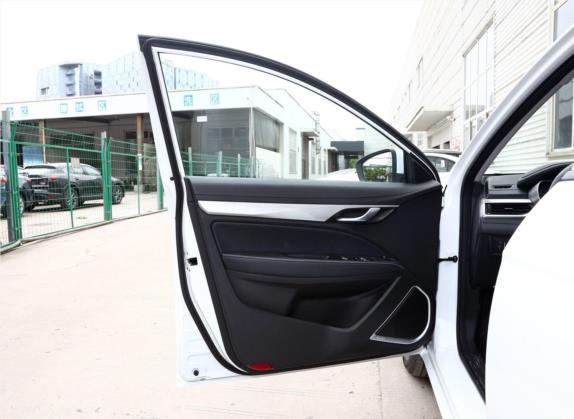 帝豪 2020款 1.5L 手动舒适型 车厢座椅   前门板