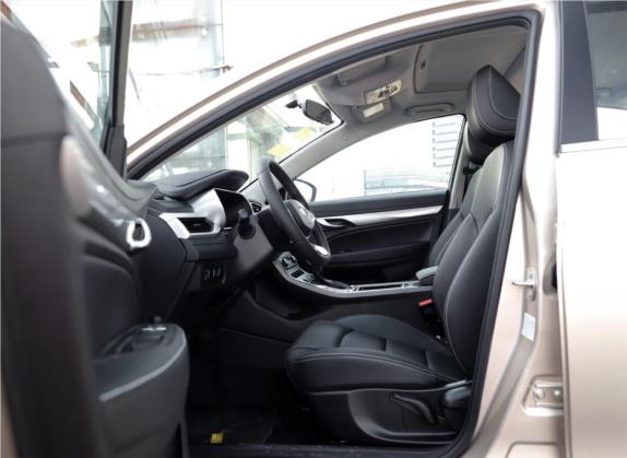 帝豪 2020款 1.5L CVT向上版 车厢座椅   前排空间