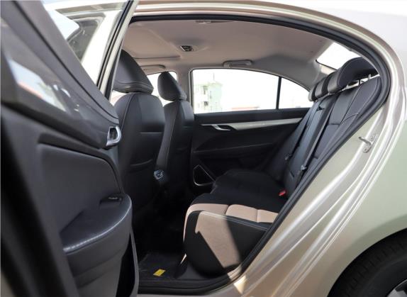 帝豪 2020款 1.5L CVT向上版 车厢座椅   后排空间