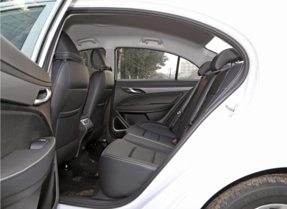 帝豪 2021款 UP 1.5L CVT舒适型 车厢座椅   后排空间