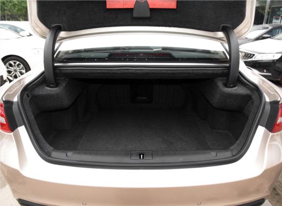 博瑞 2015款 1.8T 舒适型 车厢座椅   后备厢