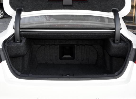博瑞 2015款 1.8T 豪华型 车厢座椅   后备厢
