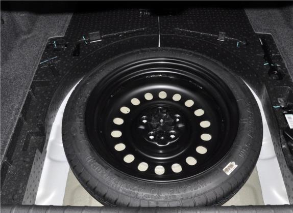 博瑞 2017款 2.4L 舒适型 其他细节类   备胎