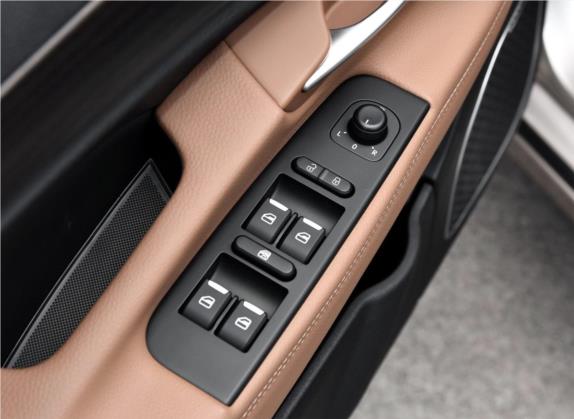 博瑞 2017款 1.8T 尊尚型 车厢座椅   门窗控制