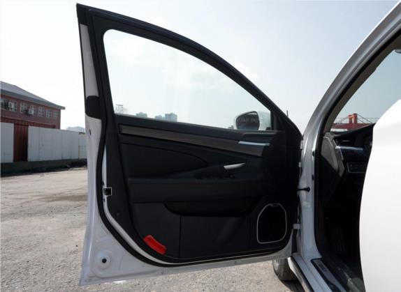 博瑞 2018款  1.8T 舒适智领版 车厢座椅   前门板