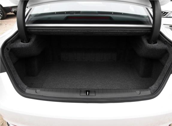 博瑞 2018款 1.5T MHEV 耀享版 车厢座椅   后备厢