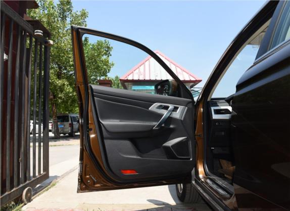 博越 2016款 1.8TD 自动智尚型 车厢座椅   前门板