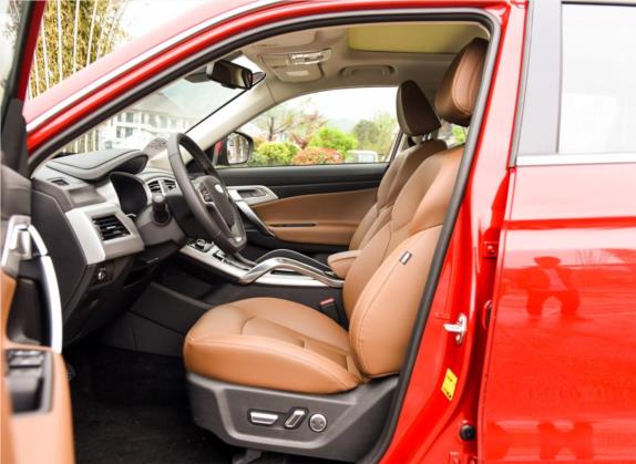 博越 2016款 1.8TD 自动智尊型 车厢座椅   前排空间