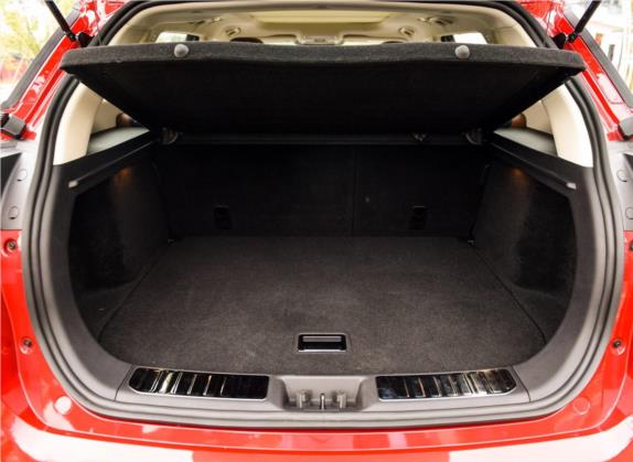 博越 2016款 1.8TD 自动智尊型 车厢座椅   后备厢