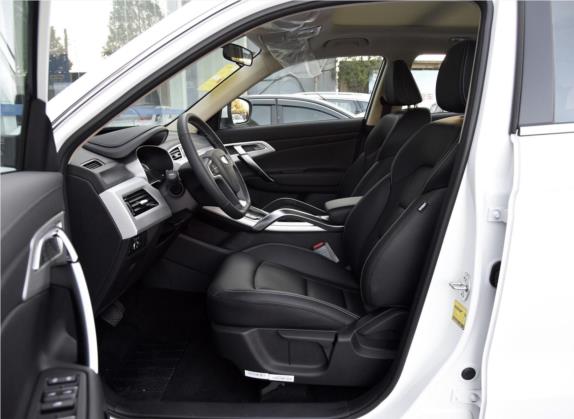 博越 2016款 1.8TD 自动智联型 车厢座椅   前排空间