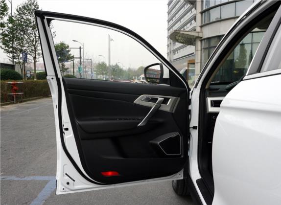 博越 2018款 1.8TD 自动两驱智雅型 车厢座椅   前门板