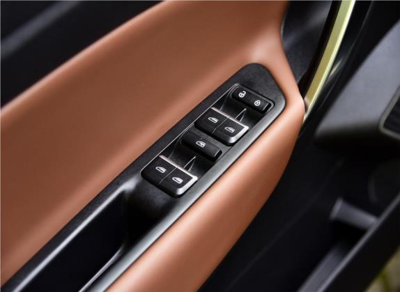 博越 2018款 1.8TD 自动两驱智尊型4G互联版 车厢座椅   门窗控制