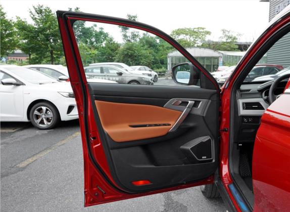 博越 2018款 运动版 1.8TD 自动两驱智慧型 车厢座椅   前门板