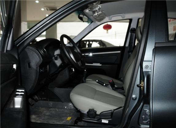 自由舰 2012款 1.3L 手动时尚型II 车厢座椅   前排空间