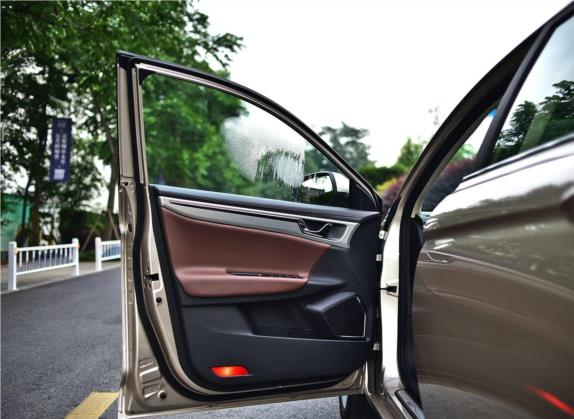 帝豪GL 2017款 1.3T DCT尊贵型 车厢座椅   前门板
