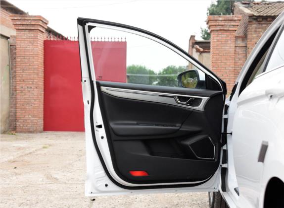 帝豪GL 2017款 1.3T DCT精英型 车厢座椅   前门板
