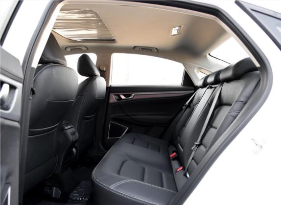 帝豪GL 2018款 1.8L 手动精英智联型 车厢座椅   后排空间
