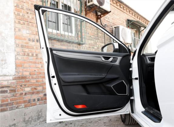 帝豪GL 2018款 1.8L 手动精英智联型 车厢座椅   前门板