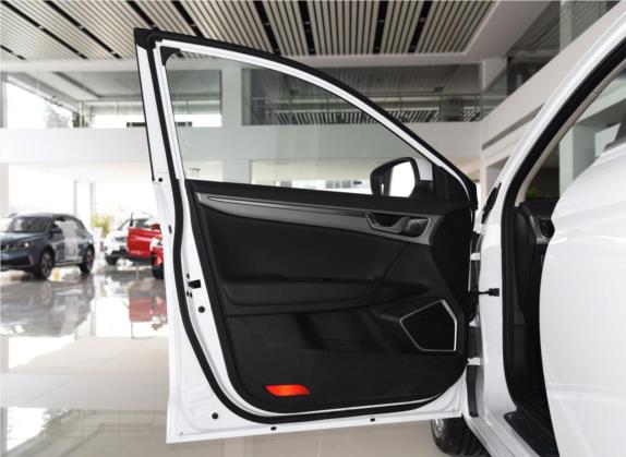 帝豪GL 2019款 1.4T CVT精英智享版 车厢座椅   前门板