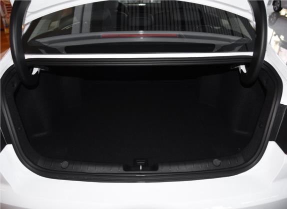 帝豪GL 2019款 1.4T CVT尊贵智享版 车厢座椅   后备厢