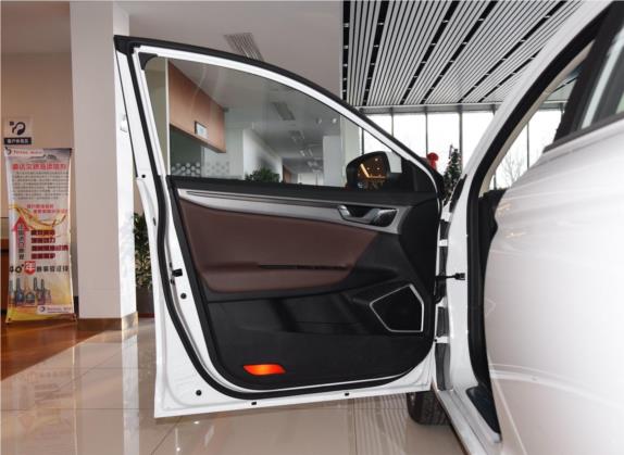 帝豪GL 2019款 1.4T CVT尊贵智享版 车厢座椅   前门板
