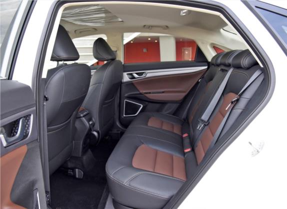 帝豪GL 2019款 1.4T CVT尊贵智享型 车厢座椅   后排空间