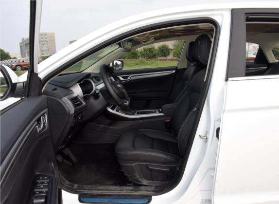 帝豪GL 2019款 1.4T 手动精英智享型 车厢座椅   前排空间