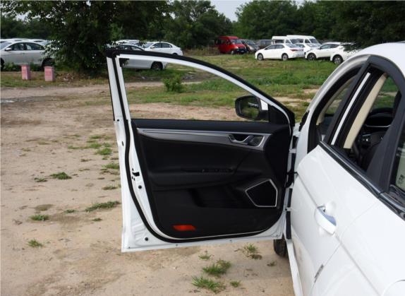 帝豪GL 2019款 1.4T 手动精英智享型 车厢座椅   前门板