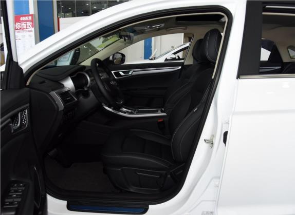 帝豪GL 2019款 1.4T CVT精英智享型 车厢座椅   前排空间
