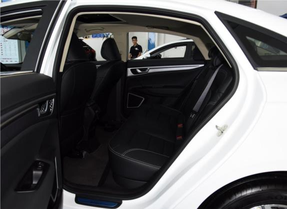 帝豪GL 2019款 1.4T CVT精英智享型 车厢座椅   后排空间
