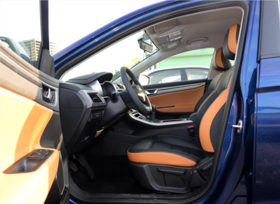 帝豪GL 2020款 1.4T 手动亚运型 车厢座椅   前排空间