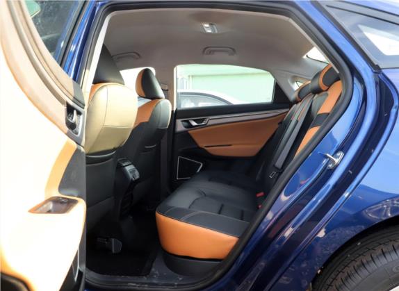 帝豪GL 2020款 1.4T 手动亚运型 车厢座椅   后排空间