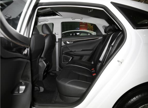 帝豪GL 2021款 UP 1.4T CVT领尊型 车厢座椅   后排空间
