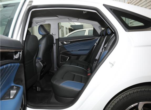 帝豪GL 2021款 UP 1.4T CVT领曜型 车厢座椅   后排空间