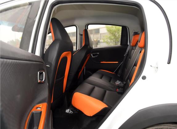 远景X1 2017款 1.3L 自动乐趣版 车厢座椅   后排空间