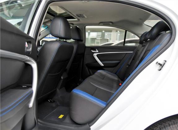 帝豪新能源 2017款 1.5L PHEV 精英型 车厢座椅   后排空间