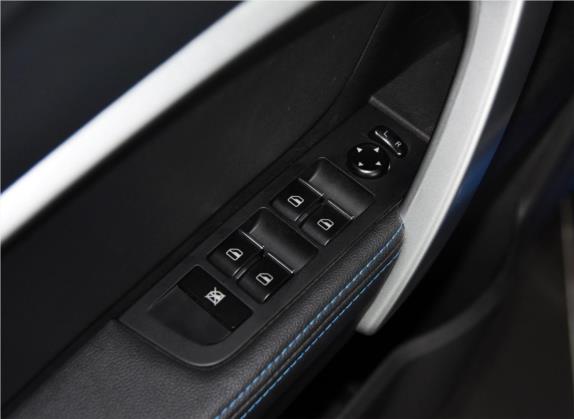 帝豪新能源 2017款 1.5L PHEV 尊贵型 车厢座椅   门窗控制