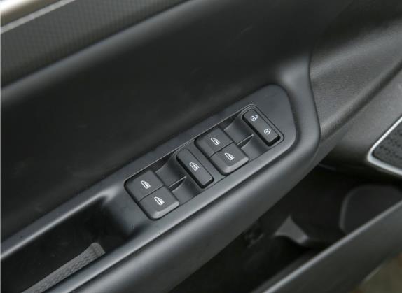帝豪新能源 2021款 EV Pro 网约版 车厢座椅   门窗控制