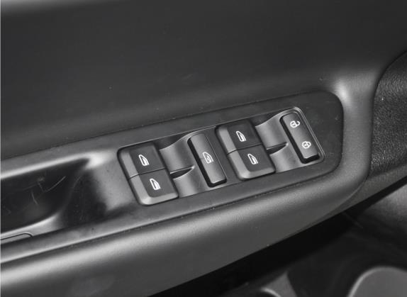帝豪新能源 2022款 EV Pro 网约版 磷酸铁锂 车厢座椅   门窗控制