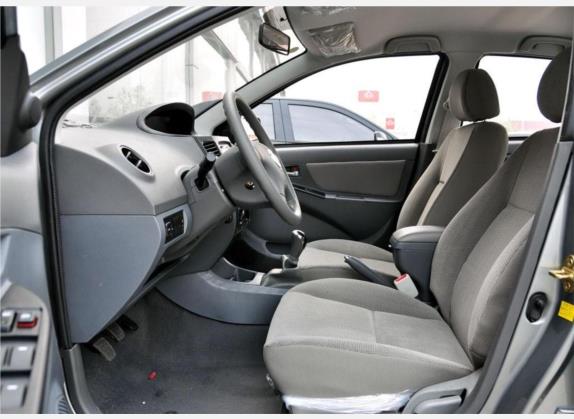 金刚 2009款 2代 1.5L 手动标准型 车厢座椅   前排空间
