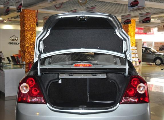 金刚 2010款 2代 1.5L 手动标准型 车厢座椅   后备厢