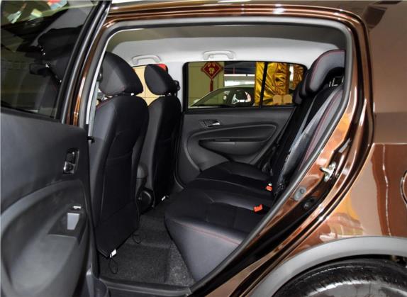 金刚 2014款 CROSS 1.5L 手动精英型 车厢座椅   后排空间