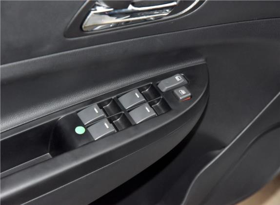金刚 2015款 三厢 1.5L 手动超悦型 车厢座椅   门窗控制