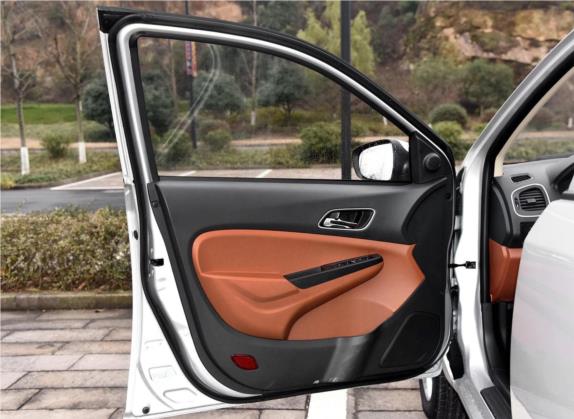 金刚 2016款 1.5L 手动进取型 国IV 车厢座椅   前门板