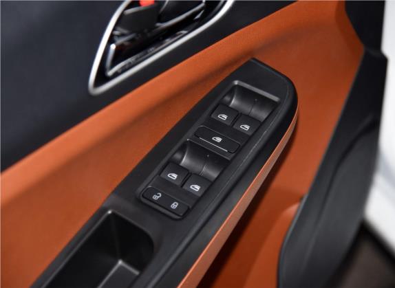 金刚 2016款 1.5L 手动进取型 车厢座椅   门窗控制
