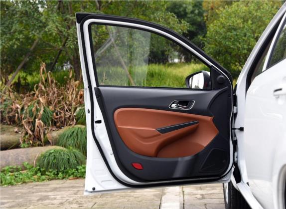 金刚 2016款 1.5L 手动精英型 车厢座椅   前门板