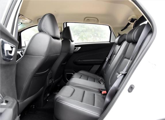 远景X3 2017款 1.5L 手动精英型 车厢座椅   后排空间