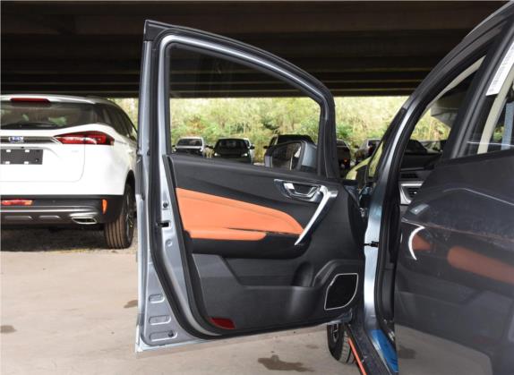 远景X3 2018款 1.5L 自动周年版 车厢座椅   前门板