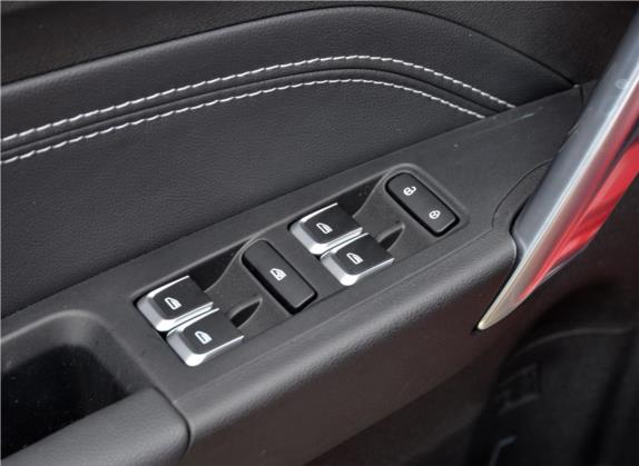 远景X3 2019款 升级版 1.5L 手动精英型 车厢座椅   门窗控制